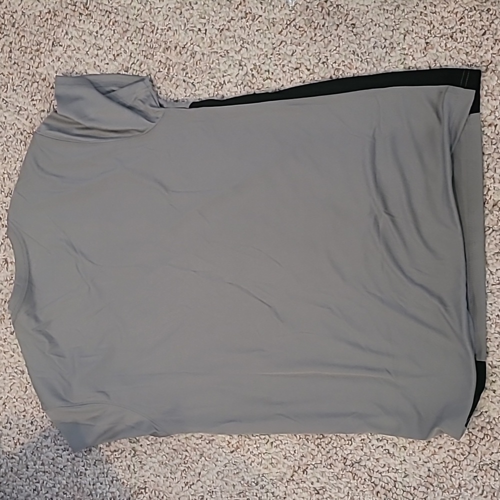 Las Vegas Raiders tshirt - Picture 2 of 2